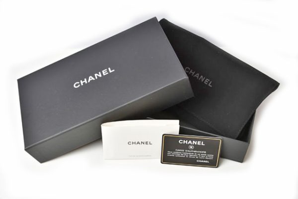 230323 ch 12 Chanel Long Wallet Lambskin Black Bordeaux