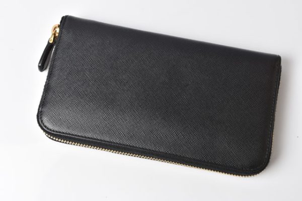 230419 p 3 Prada Long Wallet Saffiano Black