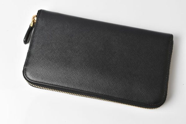 230419 p 3 Prada Long Wallet Saffiano Black