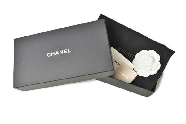 230451 ch 9 Chanel Long Wallet Camellia Brown