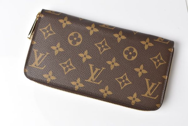 230458 lv 2 Louis Vuitton Zippy Wallet Monogram