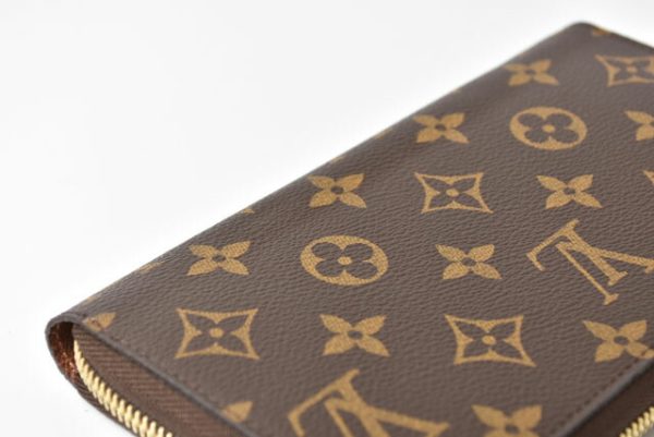 230458 lv 9 Louis Vuitton Zippy Wallet Monogram