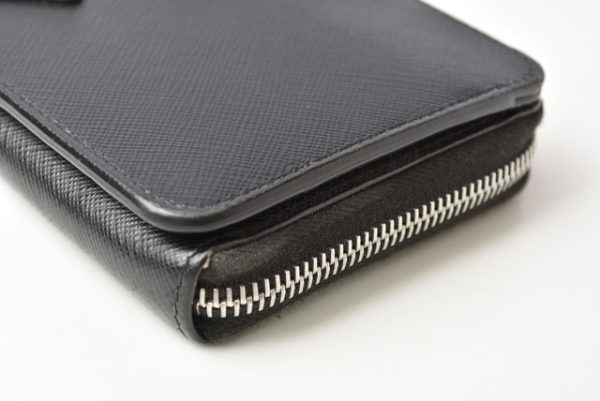 230628 p 11 Prada Long Wallet iPhone Case Black