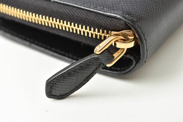 230635 p 4 Prada Folding Wallet Saffiano Black