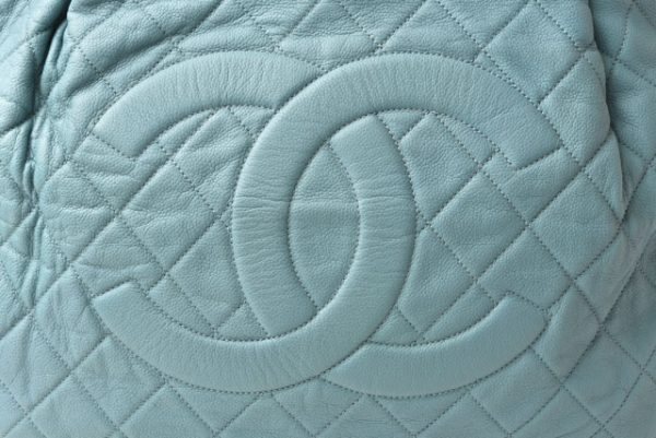 230660 ch 13 Chanel Tote Bag Quilting Stitch Blue