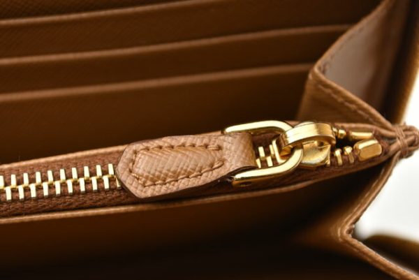 230726 p 7 Prada Long Wallet Saffiano Caramel