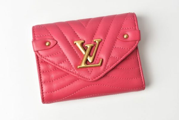 230921 lv 2 Louis Vuitton Wave Wallet TrifFreesia