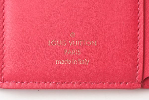 230921 lv 8 Louis Vuitton Wave Tri fWallet Freesia