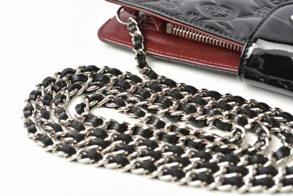 230938 ch 5 Chanel Chain Wallet Patent Black