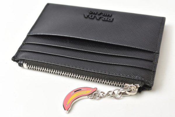 231004 p 5 Prada Card Case Saffiano Black