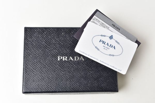 231016 p 9 Prada Folding Wallet Saffiano Bluette Blue