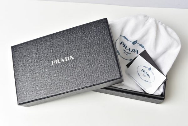 231028 p 12 Prada Long Wallet Saffiano Lip White