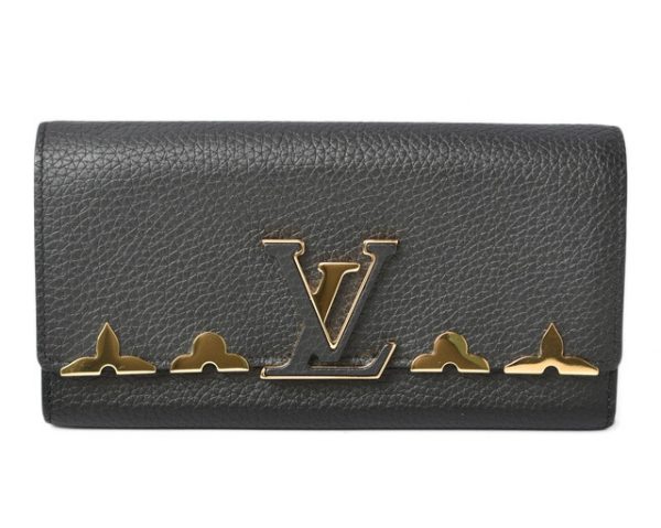 23112504 lv 1 Louis Vuitton Capucines Wallet Black