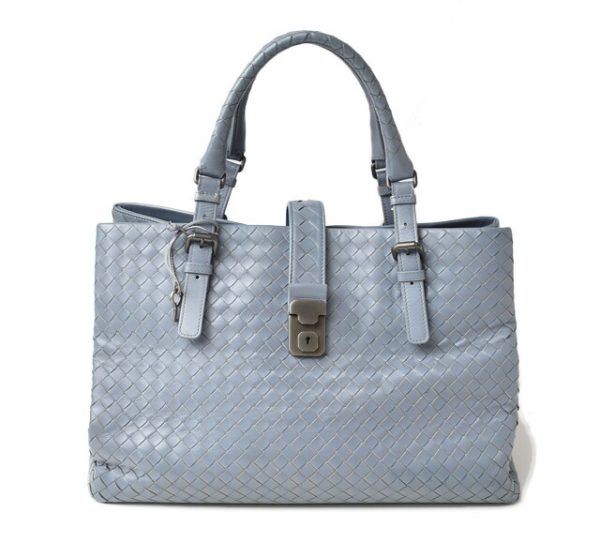 23112514 bv 1 Bottega Veneta Intrecciato Tote Bag Blue