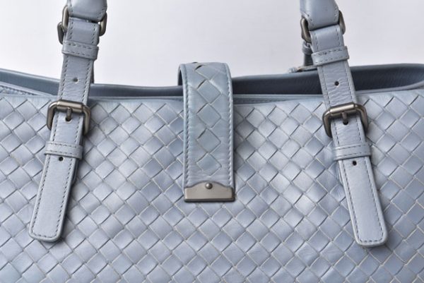 23112514 bv 10 Bottega Veneta Intrecciato Tote Bag Blue