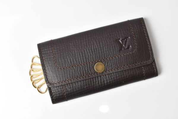 231204 lv 2 Louis Vuitton Key Case Multicle Utah Cafe