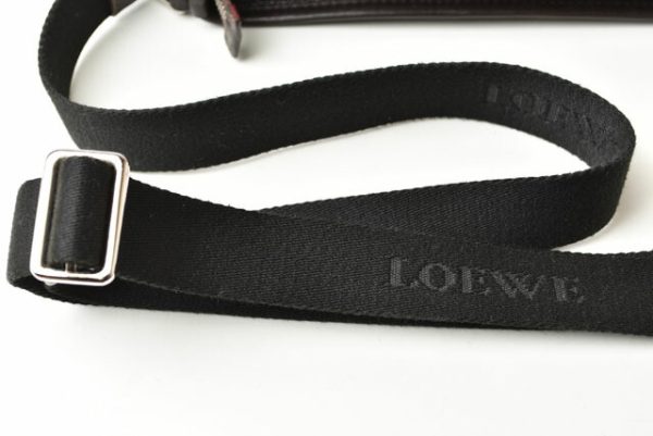 23122122 lo 5 Loewe Shoulder Bag Brown