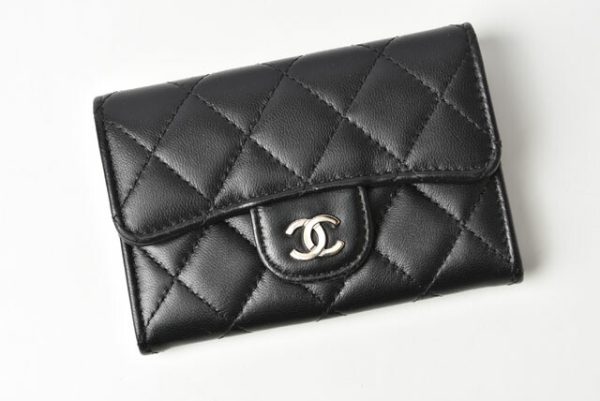 23122401 ch 2 Chanel Coin Case Card Case Lambskin Black Bordeau