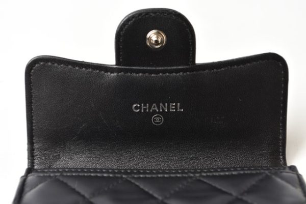 23122401 ch 7 CHANEL Coin Case Lambskin Black