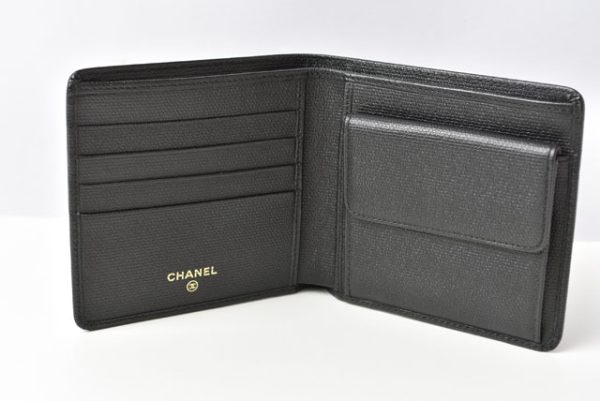 23122403 ch 5 Chanel Wallet Caviar Skin Black