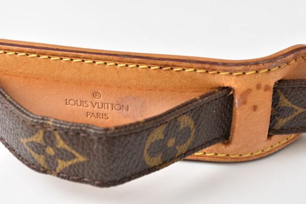 23122406 lv 15 Louis Vuitton Shoulder Bag Pochette Nile Monogram