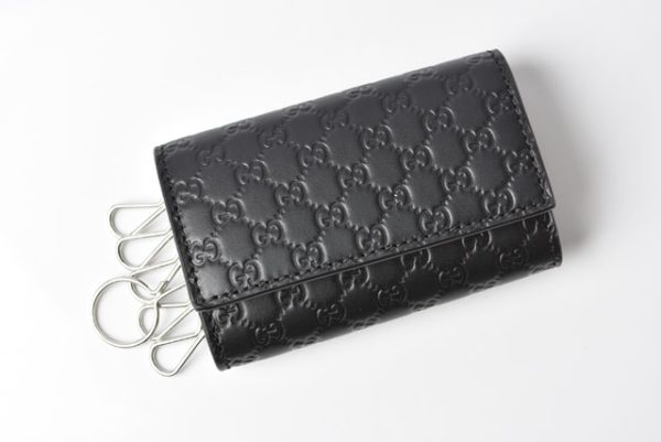 2312a g 2 Gucci Key Case Micro Guccisima Black