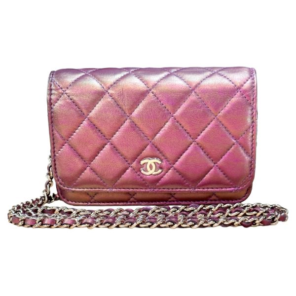 2339650016665 1 CHANEL Matelasse Mini Chain Wallet AP1649 Metallic Purple Lambskin Shoulder Bag