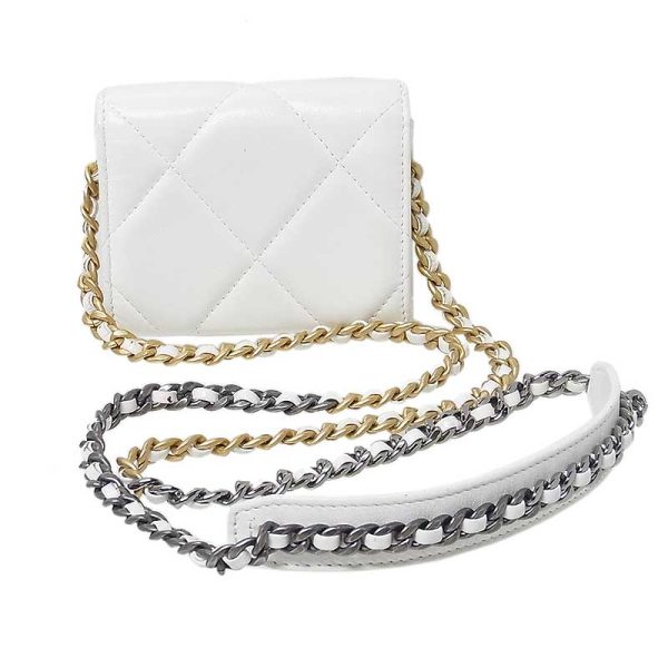 2339650016795 1 CHANEL Matelasse 19 Mini Chain Wallet White Lamb Shoulder Bag