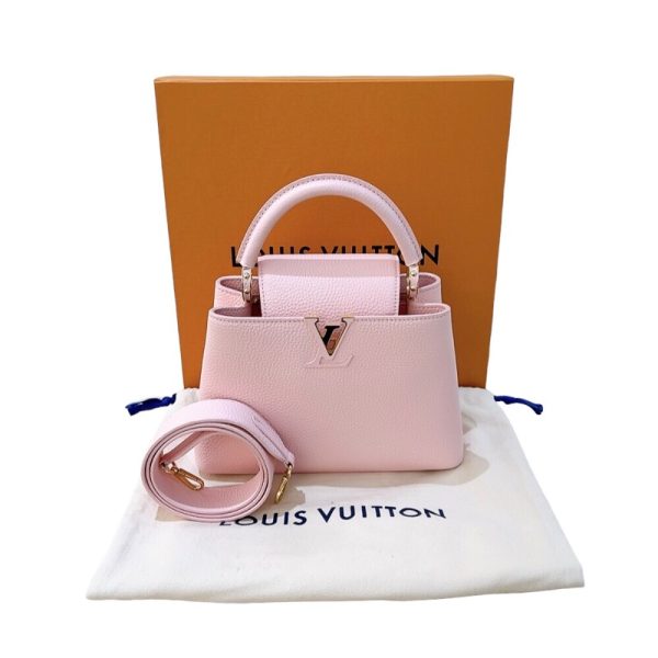 2339660004249 17 LOUIS VUITTON Capucines BB Pink Taurillon Handbag