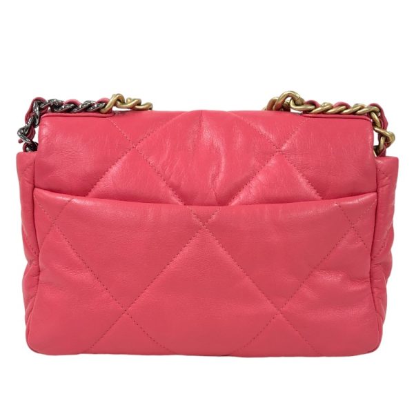 2340520094089 1 CHANEL bag pink shiny lamb shoulder bag