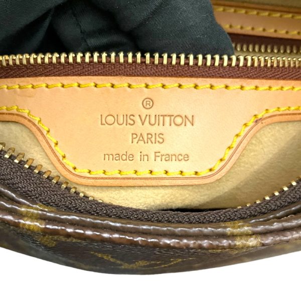 2343800005607 12 LOUIS VUITTON Looping MM M51146 Monogram Handbag