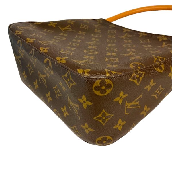 2343800005607 6 LOUIS VUITTON Looping MM M51146 Monogram Handbag