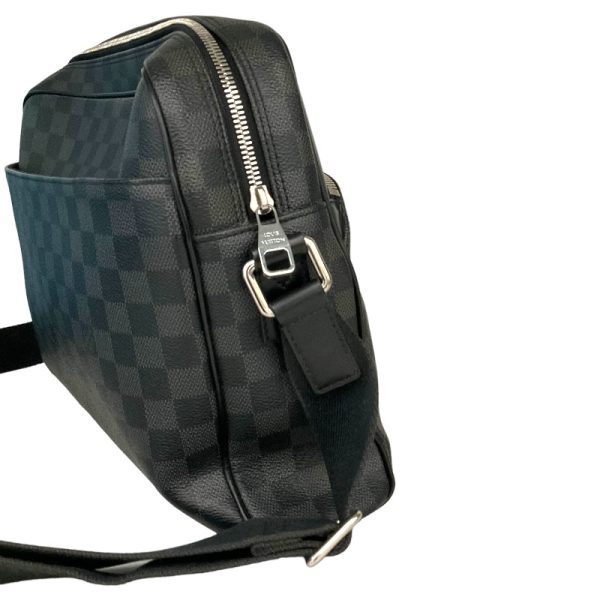 2343800006017 3 LOUIS VUITTON Dayton MM N41409 Damier Black Damier Graphite Shoulder Bag