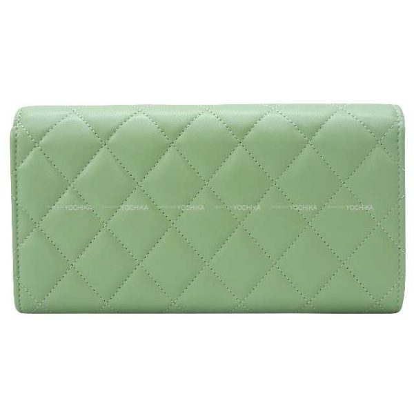 24010902 2 CHANEL Star Cocomark Matelasse Flap Green Lambskin Long Wallet