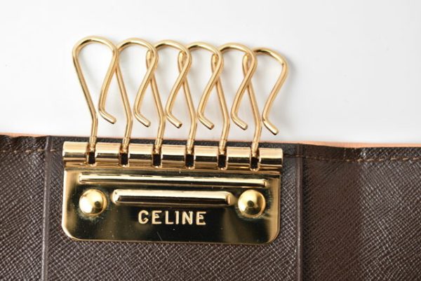 24020105 ce 3 CELINE Key Case Triomphe Brown