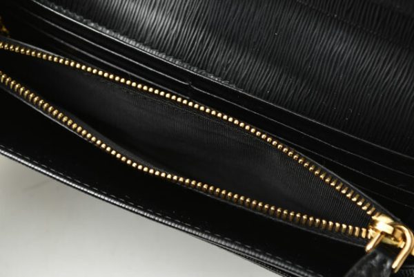 24030206 p 7 Prada Long Wallet Pass Case Saffiano Black