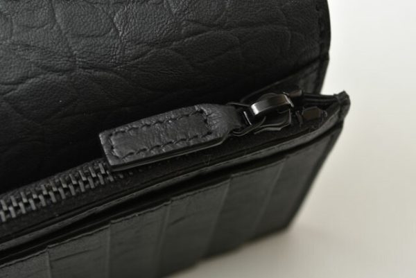 24030207 ysl 7 Saint Laurent Paris Wallet Croco Pattern Black