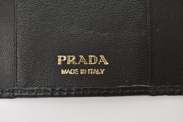 24040114 p 4 Prada Key Case Vitello Move Black