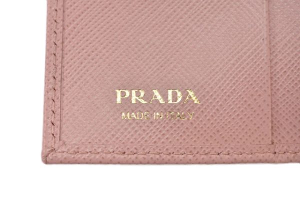 24040204 p 6 Prada Key Case Saffiano Pink