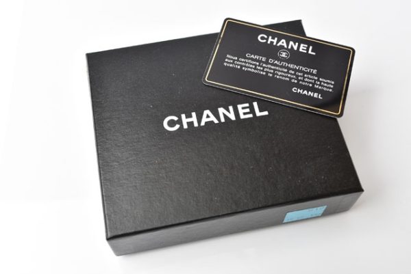 24040223 ch 14 Chanel Wallet Caviar Skin Black