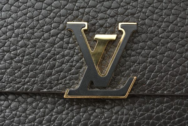 2405b17 lv 3 Louis Vuitton Capucines Wallet Noir