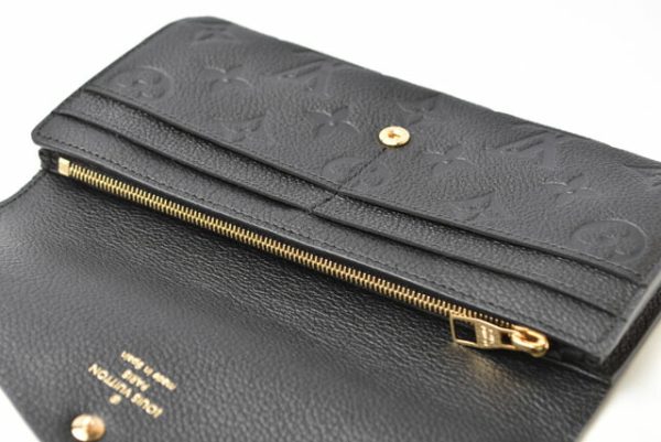 2405b20 lv 7 Louis Vuitton Portefeuille Sarah Monogram Empreinte Noir Black