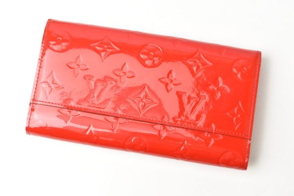 2405c7 lv 3 Louis Vuitton Sala Wallet Long Vernis Threes Red