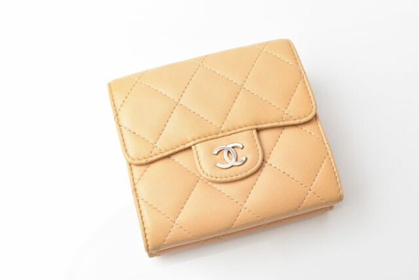 240610a01 ch 2 Chanel 3 FWallet Lambskin Beige