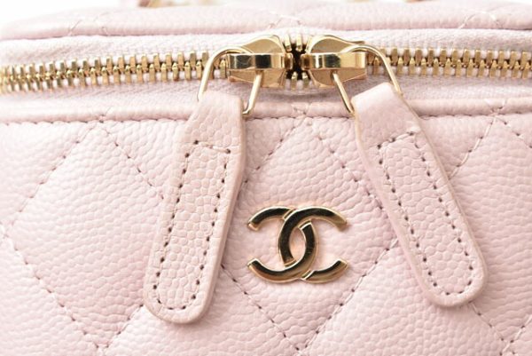 240613 ch 4 Chanel Small Vanity Case Shoulder Bag Caviar Skin Rose