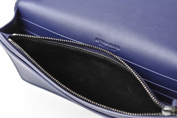 240628c12 bv 10 Bottega Veneta Wallet Intrecciato Blue