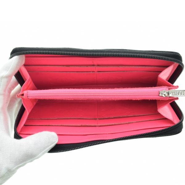 2825805 e03 CHANEL Cambon Line Long Wallet