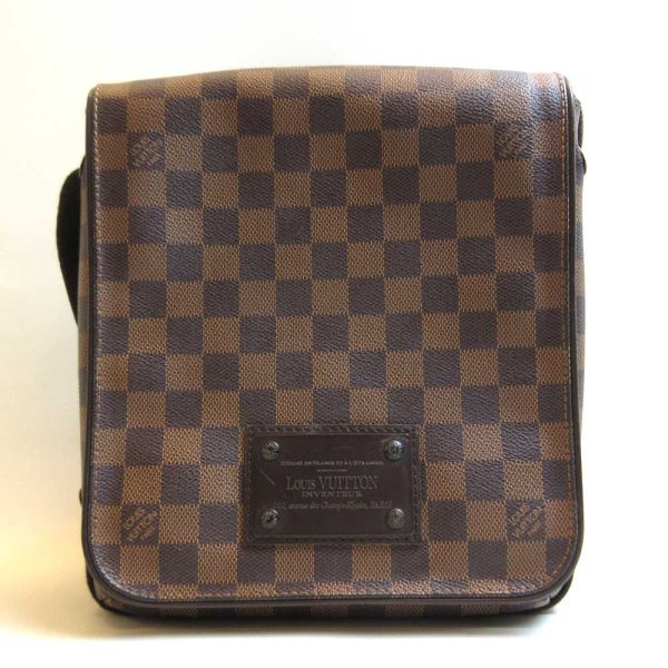 3 lv220317 4ta Louis Vuitton Brooklyn PM Ebene Brown Shoulder Bag