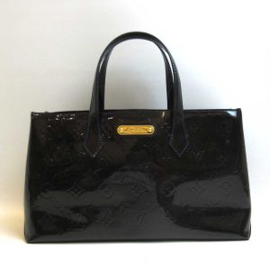 3 lv220915 1ta Chanel Shoulder Bag Caviar Skin Black