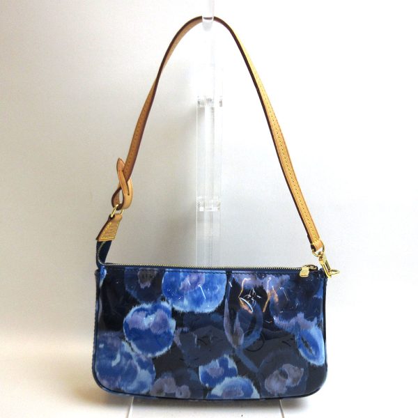 3 lv221208 1u 01 Louis Vuitton Pochette Accessory Vernis Ikat Flower Shoulder Bag